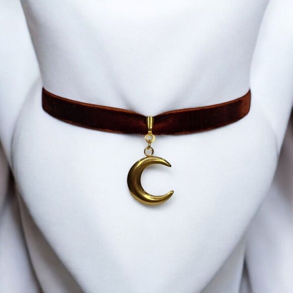 Brown Velvet Moon Choker Necklace Gold Crescent Pendant Celestial Boho Jewelry - Picture 3 of 5